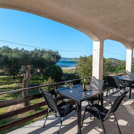 Beachfront Apartment Lostura Turanj Esterno foto