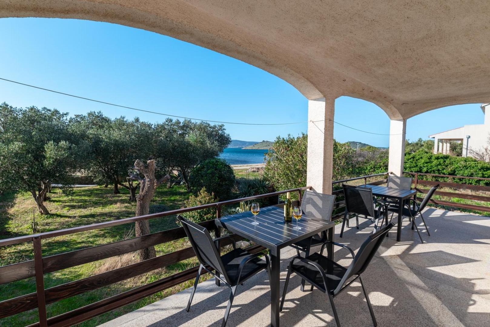 Beachfront Apartment Lostura Turanj Esterno foto